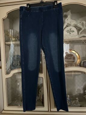 Lildy Women’s Dark Blue Pull-On Stretch Jeans sz L/XL. C:502A-5/19/26